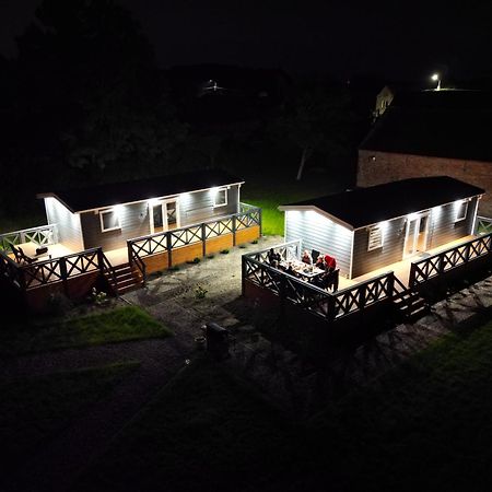 Nad Kamieniem - Domki Caloroczne Dolgie Bagian luar foto